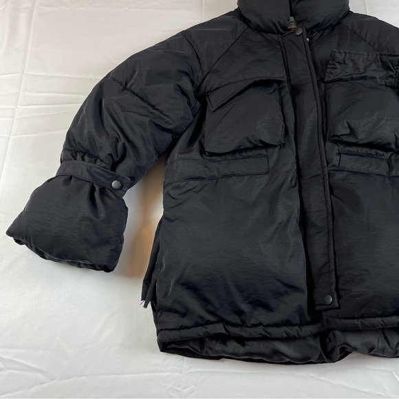 Womens Black Full zip Puffer Jacket Size: Medium “READ” - Picture 2 of 16
